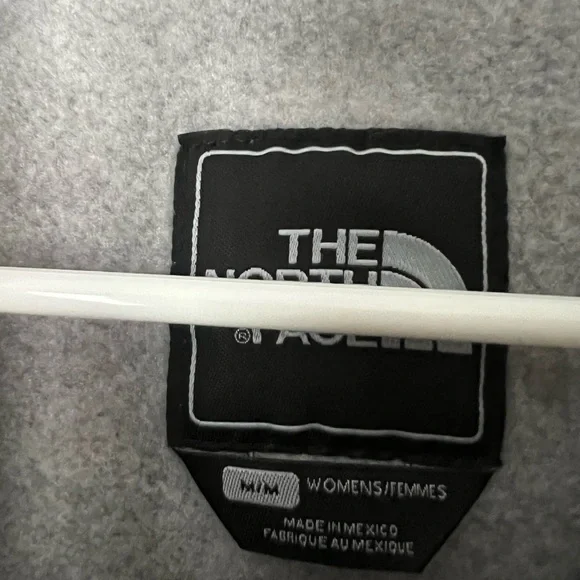The North Face grey jacket - Picture 3 of 7